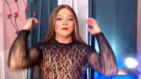 Snapshot of urqueen_cassandra chatting on 10, 11, 2025 BEA online show from 10, 11, 2025