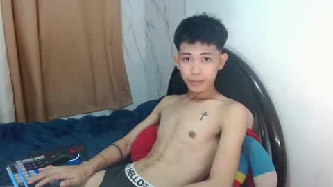 Snapshot of urtwink_dave chatting on 27, 7, 2026 itsmee dave online show from 27, 7, 2026