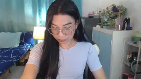 Ashley Kate Mateo Gray online show from 9, 9, 2025