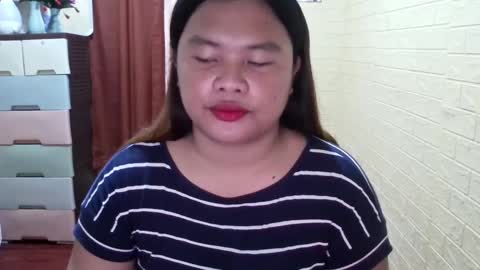 Bella Miles Olivia online show from 3, 2, 2025