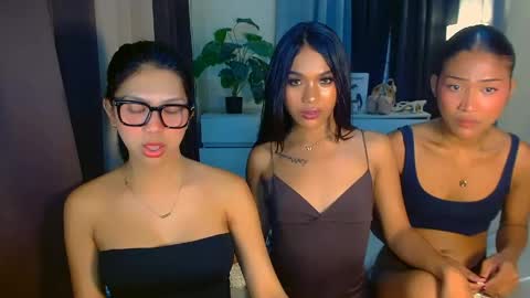 urwildest_margaret online show from 20, 4, 2026