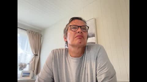 Snapshot of usablemale chatting on 12, 3, 2025 P online show from 12, 3, 2025