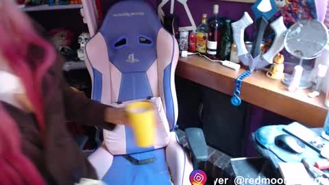 Snapshot of usagired chatting on 17, 9, 2025 --Lucy-- online show from 17, 9, 2025