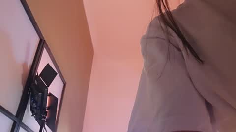 Snapshot of uwu_vi chatting on 14, 1, 2025 vivi online show from 14, 1, 2025