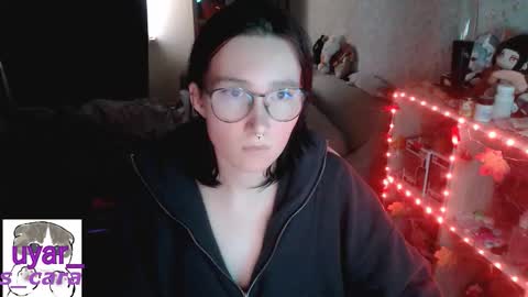 Snapshot of uyar_ chatting on 13, 10, 2025 Cara online show from 13, 10, 2025