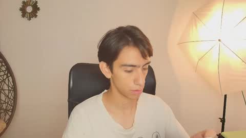 UYUKIE online show from 30, 9, 2025