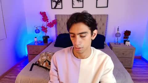 UYUKIE online show from 15, 10, 2025