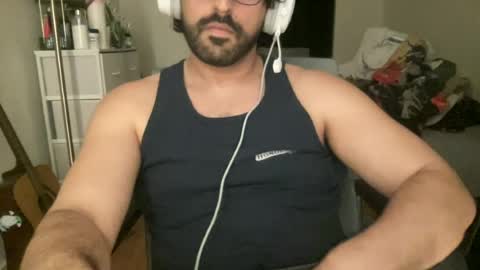 uzzykay128 online show from 15, 6, 2026