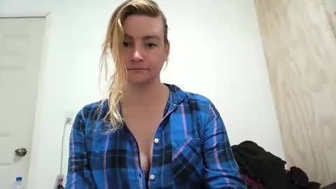 Snapshot of vagimosa chatting on 11, 10, 2025 vagimosa online show from 11, 10, 2025