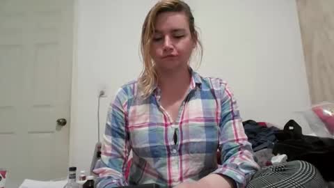 Snapshot of vagimosa chatting on 1, 11, 2025 vagimosa online show from 1, 11, 2025