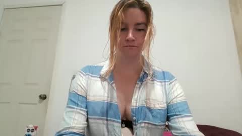 Snapshot of vagimosa chatting on 6, 11, 2025 vagimosa online show from 6, 11, 2025