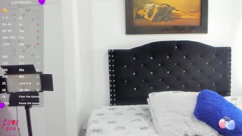 Vahiolet smith online show from 19, 12, 2025