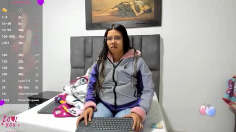 Vahiolet smith online show from 28, 4, 2026