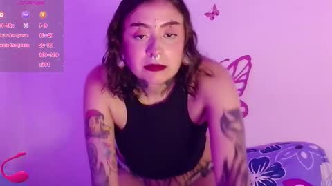 Vainilla Independent model online show from 21, 11, 2025