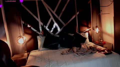 Vaioleth online show from 20, 2, 2026