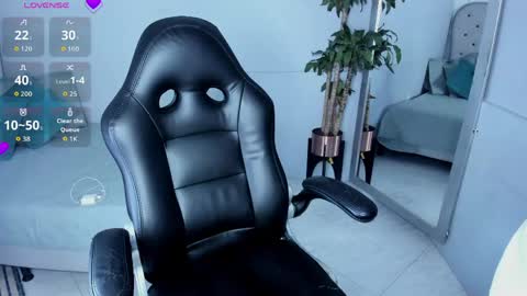 Vaioleth online show from 2, 5, 2026