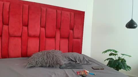 Snapshot of vaiolett_smith chatting on 1, 3, 2025 V A I O L E T T S M I T H online show from 1, 3, 2025