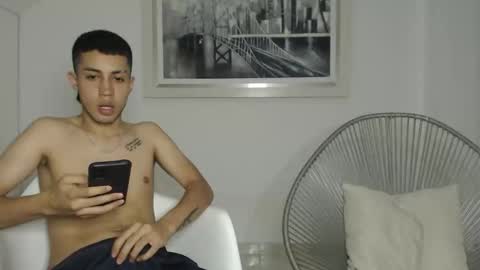 valen paul online show from 21, 11, 2025