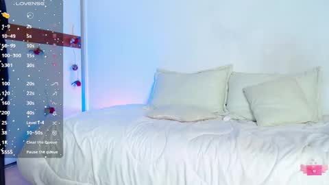 Snapshot of valen_ross_ chatting on 11, 3, 2025 valentina Rossi 3 online show from 11, 3, 2025