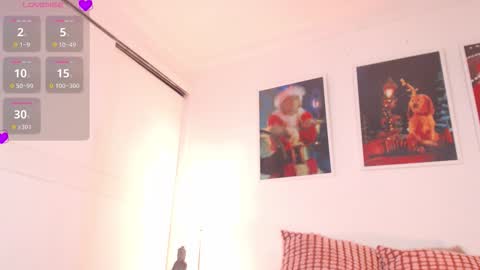 Snapshot of valen_ross_ chatting on 1, 12, 2025 valentina Rossi 3 online show from 1, 12, 2025