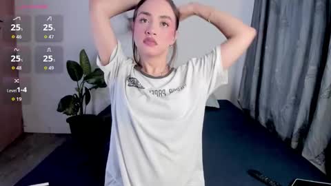IG-valen mendoza99  twitter valenthompson99 online show from 12, 6, 2026