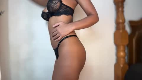 Snapshot of valenciaember chatting on 19, 12, 2025 Valencia Ember online show from 19, 12, 2025