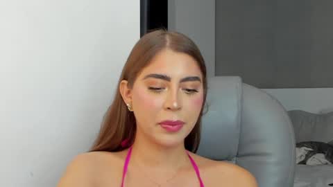 Snapshot of valenjonex chatting on 1, 2, 2025 Angela online show from 1, 2, 2025