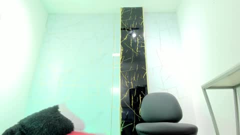 VALENTIN  online show from 23, 4, 2026