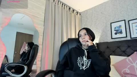 Valen online show from 7, 5, 2026