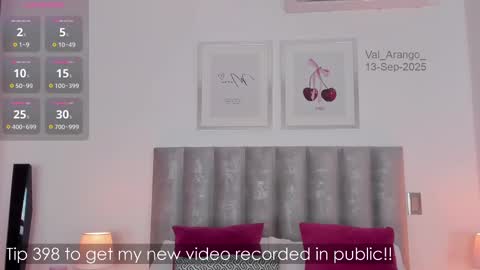 Snapshot of valentina_arango chatting on 13, 9, 2025 Val arango online show from 13, 9, 2025