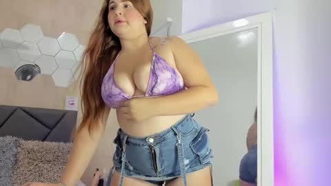 Velentina  online show from 20, 9, 2025