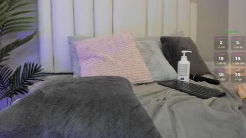 VALENTINA  online show from 15, 1, 2025