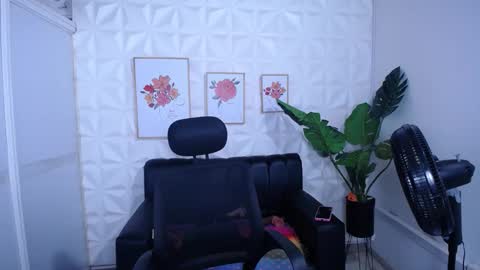 Valentina  online show from 8, 11, 2025