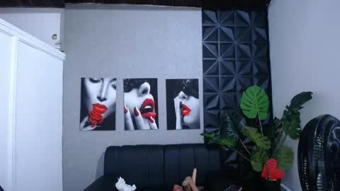 Snapshot of valentina_mature chatting on 6, 6, 2026 Valentina online show from 6, 6, 2026