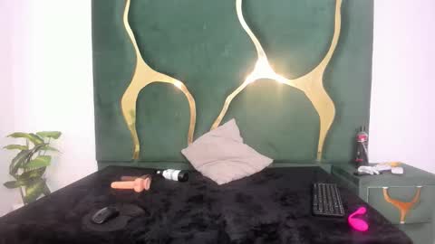valentinaasm online show from 21, 4, 2026