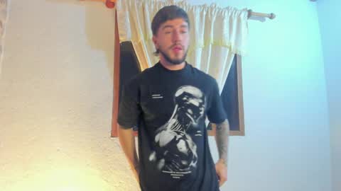 valentino online show from 3, 1, 2025