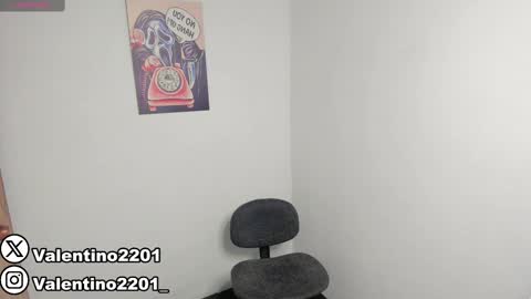 valentino online show from 6, 3, 2025