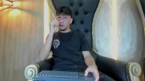 VALENTINO online show from 4, 3, 2026