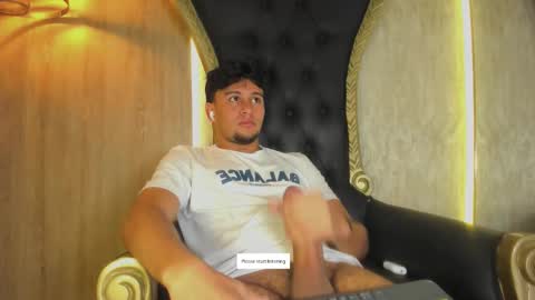 VALENTINO online show from 9, 3, 2026