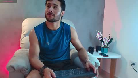 Valentino online show from 4, 3, 2025