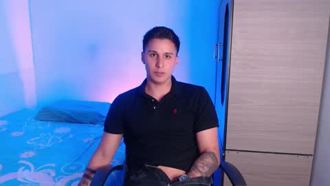 Snapshot of valentinosex_1 chatting on 30, 9, 2025 VALENTINO online show from 30, 9, 2025