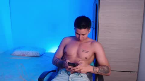 Snapshot of valentinosex_1 chatting on 2, 10, 2025 VALENTINO online show from 2, 10, 2025