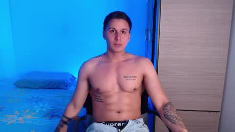 Snapshot of valentinosex_1 chatting on 29, 10, 2025 VALENTINO online show from 29, 10, 2025
