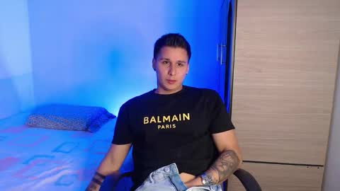 Snapshot of valentinosex_1 chatting on 20, 12, 2025 VALENTINO online show from 20, 12, 2025