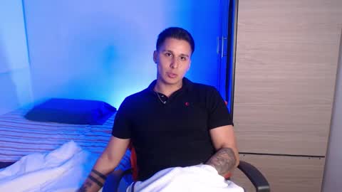 Snapshot of valentinosex_1 chatting on 27, 2, 2026 VALENTINO online show from 27, 2, 2026