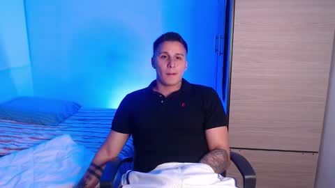 Snapshot of valentinosex_1 chatting on 8, 3, 2026 VALENTINO online show from 8, 3, 2026