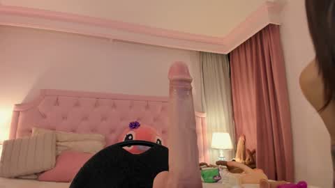 Vale Toro  online show from 28, 12, 2024