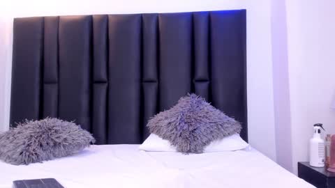 valeri_tafur online show from 13, 1, 2025