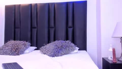 valeri_tafur online show from 22, 2, 2025