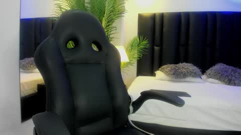 valeri_tafur online show from 11, 11, 2025